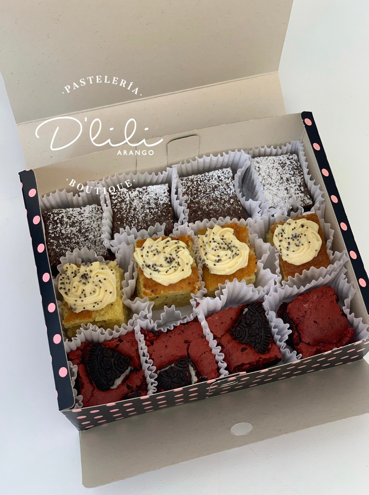 Caja de 12 bites o bocados surtidos